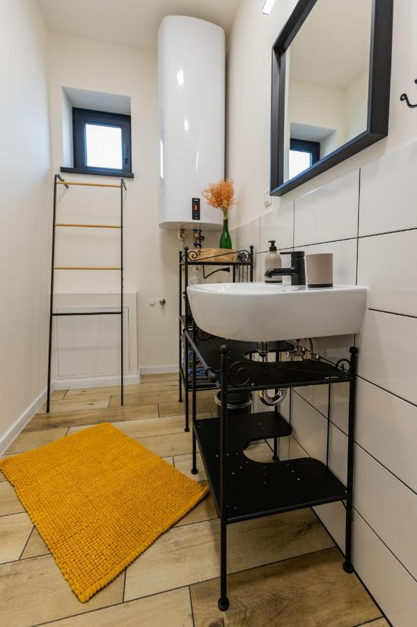 Sunny Apartment With Free Parking Zvolen Exteriér fotografie