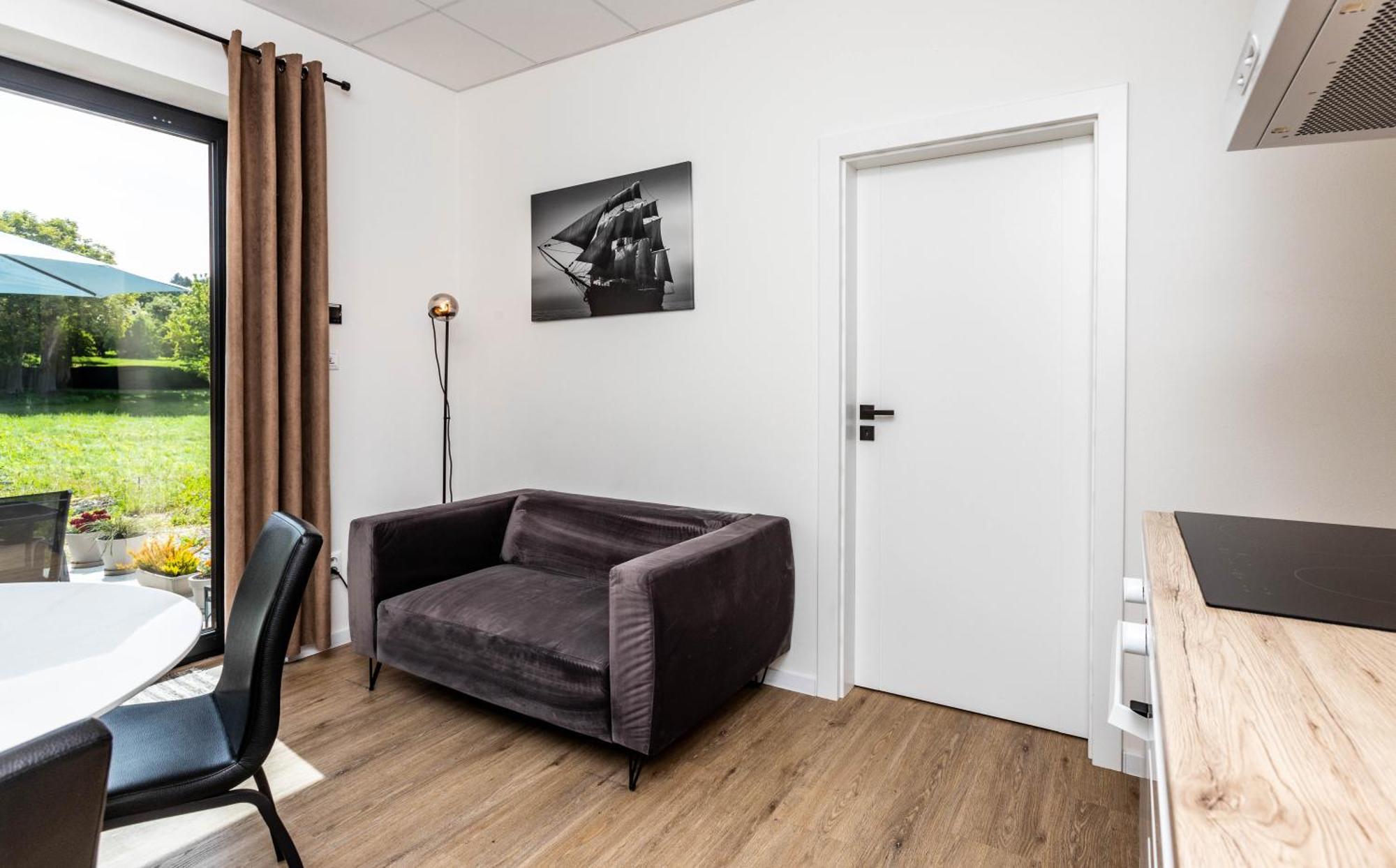 Sunny Apartment With Free Parking Zvolen Exteriér fotografie